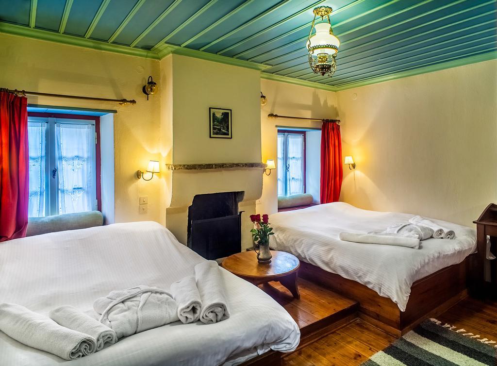 Dias Guesthouse Pápingo Eksteriør bilde